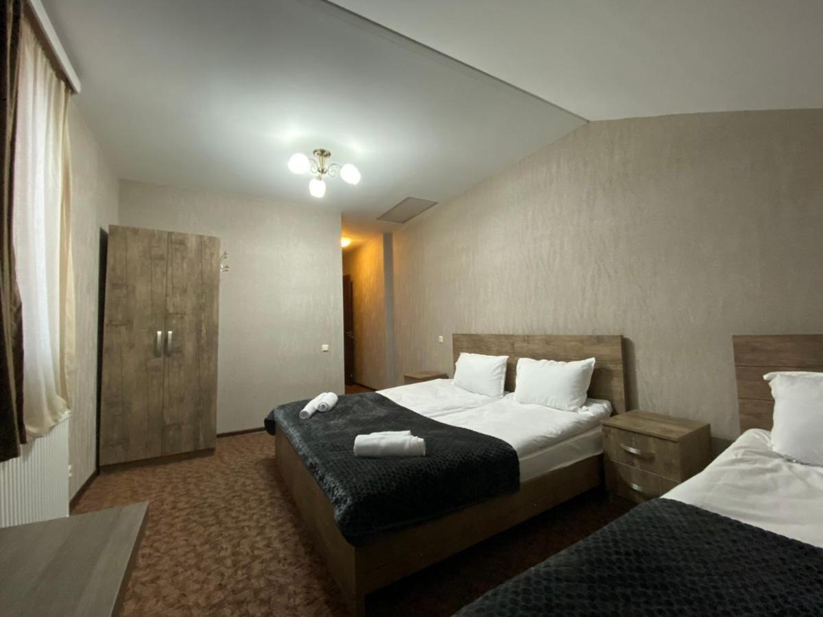 Uptown Boutique Kazbegi Hotel Exterior foto